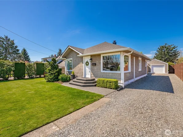 325 British Columbia Avenue, Lynden, WA 98264