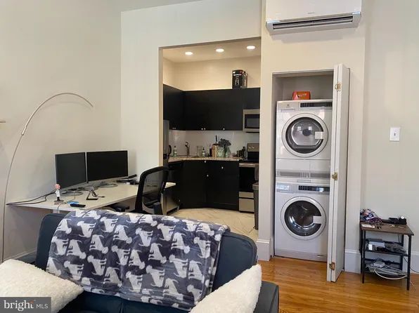 311 S 12th St APT 2F, Philadelphia, PA 19107