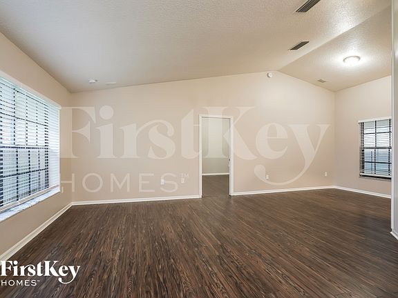 3rd image of 1105 Craig Ct