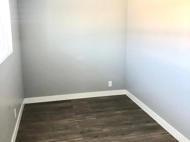 919 S Prairie Ave — Photo 15