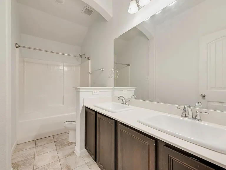9245 Switchgrass Ln — Photo 7