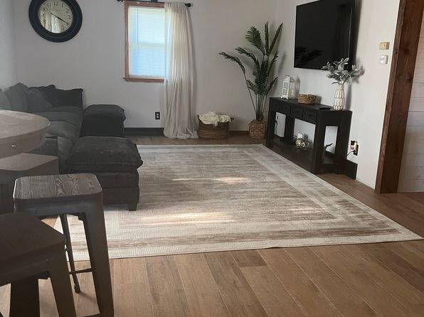 (undisclosed Address)