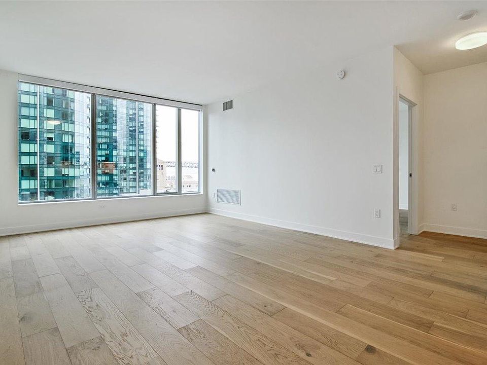 1st image of 201 Folsom St #14D