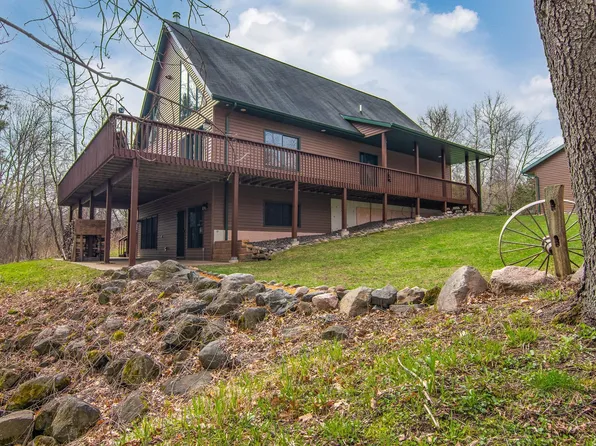 1016 Sunrise Beach Dr, Amery, WI 54001