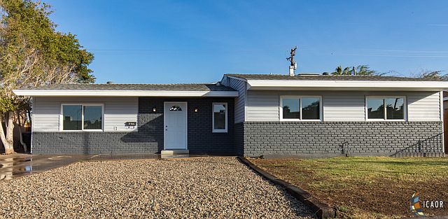 1st image of 776 Aurora Dr