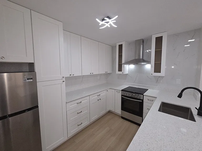 5300 Buckhead Cir — Photo 12