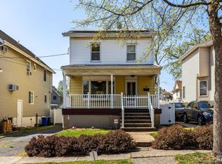 16 Laurel St, Ridgefield Park, NJ 07660