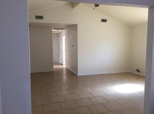 716 N Hunters Glen Cir, Arlington, TX 76015