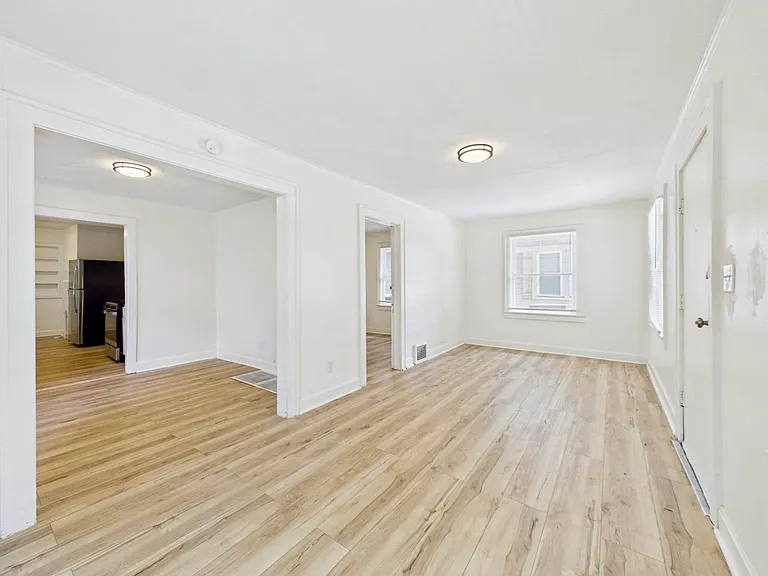 7127 Olive St — Photo 3