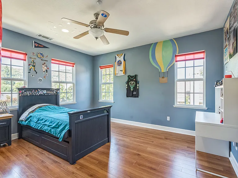 152 Laurelwood Dr — Photo 24