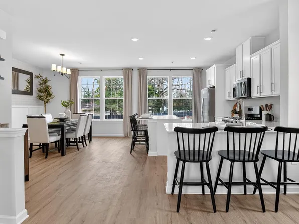 242 John Ford Ct, Gibbsboro, NJ 08026