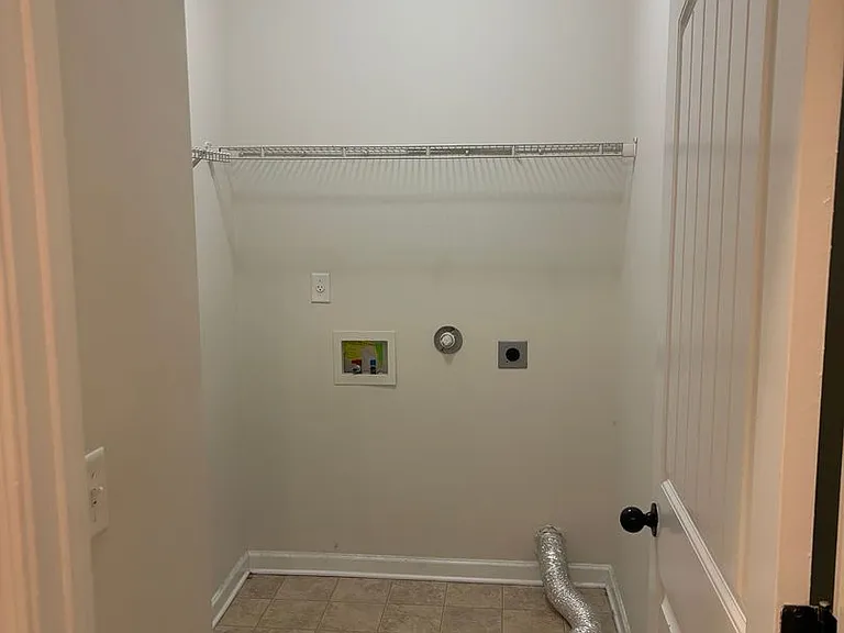 1057 Kentshire Cv — Photo 15