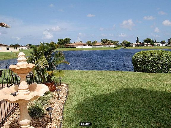 3rd image of 6423 Lasalle Dr
