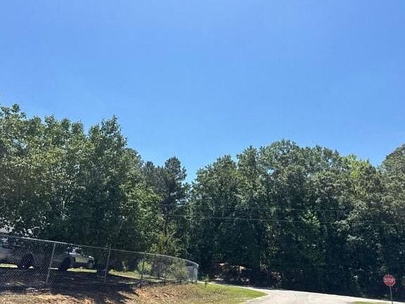 5th image of 2785 Genoa Dr