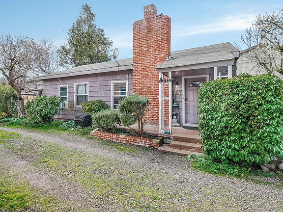 2nd image of 1212 Morrow Rd