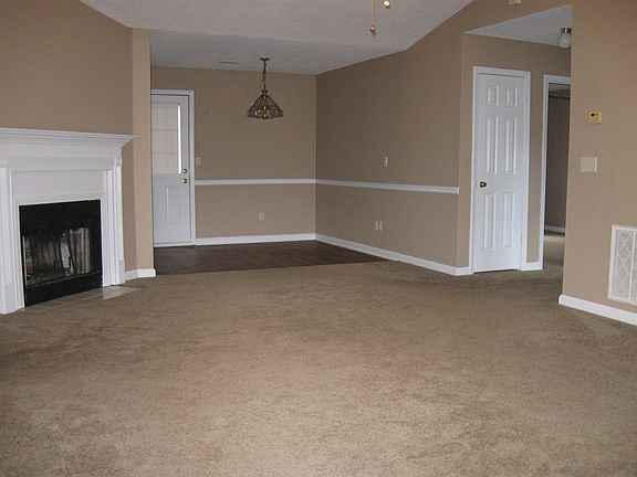 4th image of 75 Joy Springs Dr