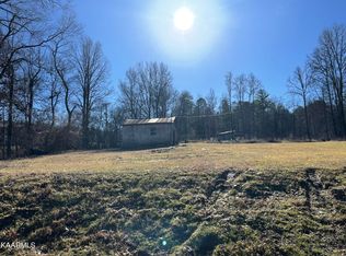 578 Fairview Rd, Harriman, TN 37748