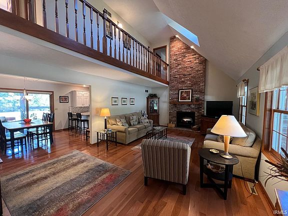 4th image of 1717 Wycliffe Dr