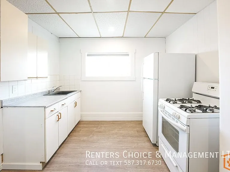 5315 48th Ave #1 — Photo 3
