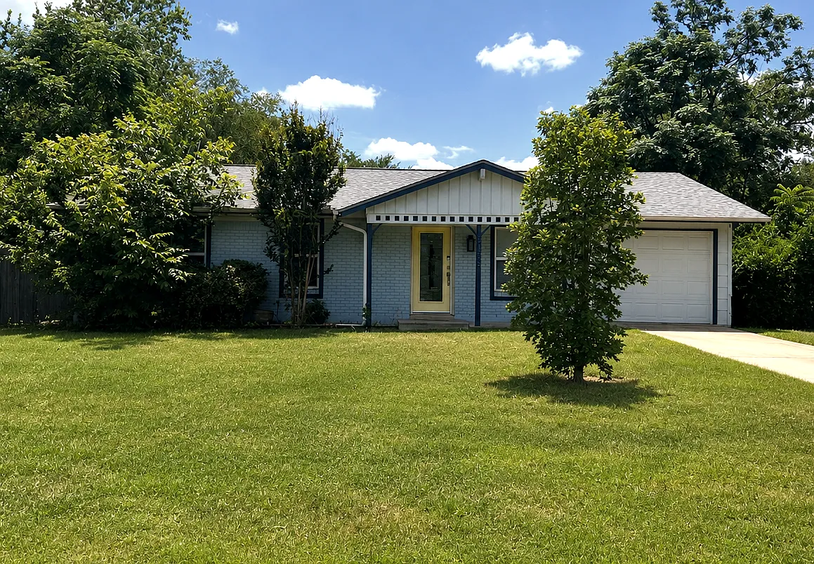 2103 Wordsworth Dr — Photo 1