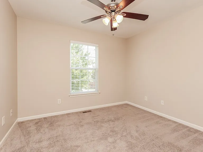 4028 Kristen St — Photo 14