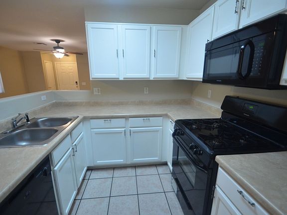 4th image of 7116 W Hilton Ave