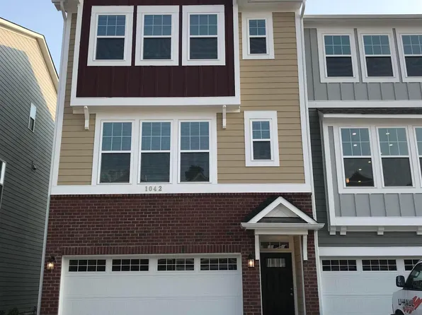 1042 Commack Dr, Durham, NC 27703