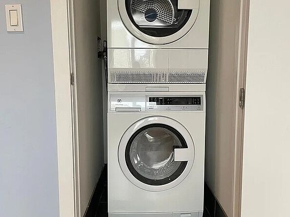 4th image of 6334 Fresh Pond Rd APT 2A