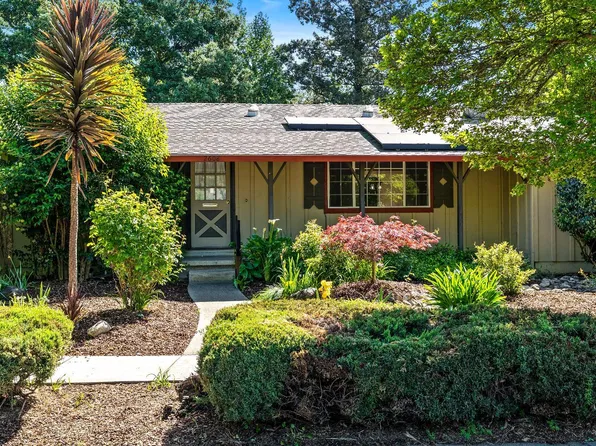 2608 W Pueblo Avenue, Napa, CA 94558