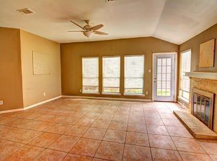 11818 Plumpoint Dr, Houston, TX 77099