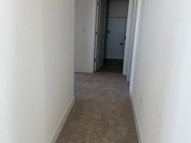 Eagle Ln — Photo 12