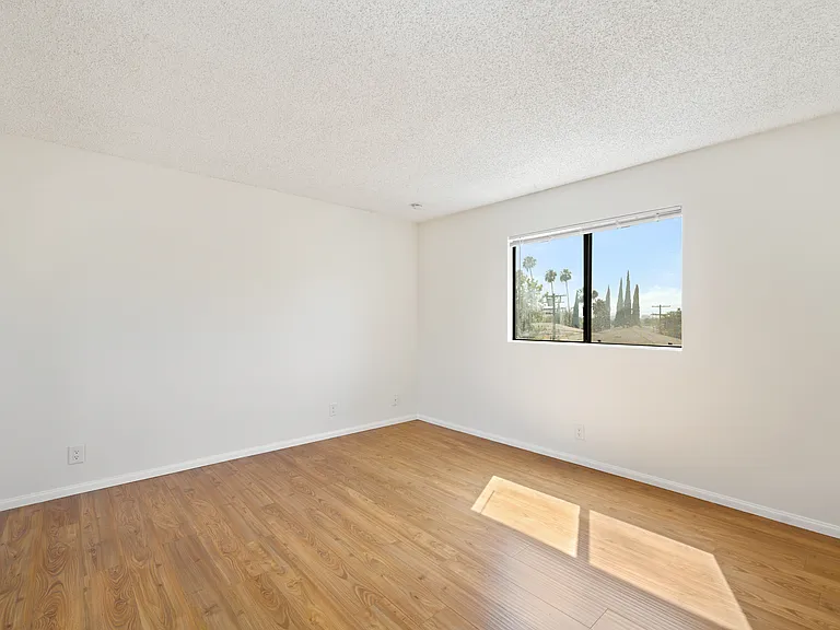 732 W Dryden St #C — Photo 10