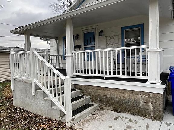 2nd image of 117 W Kellogg Ave