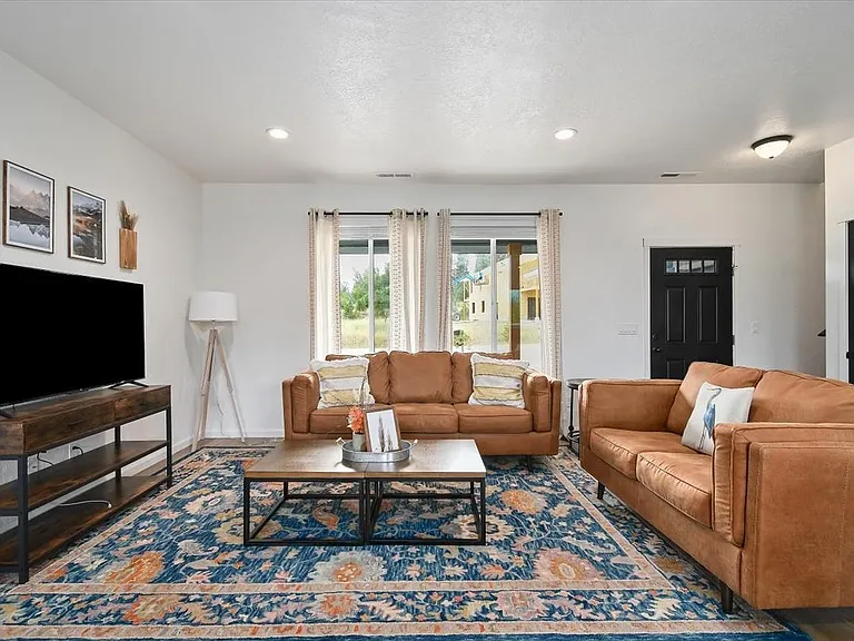 70 Wapiti Ct — Photo 31