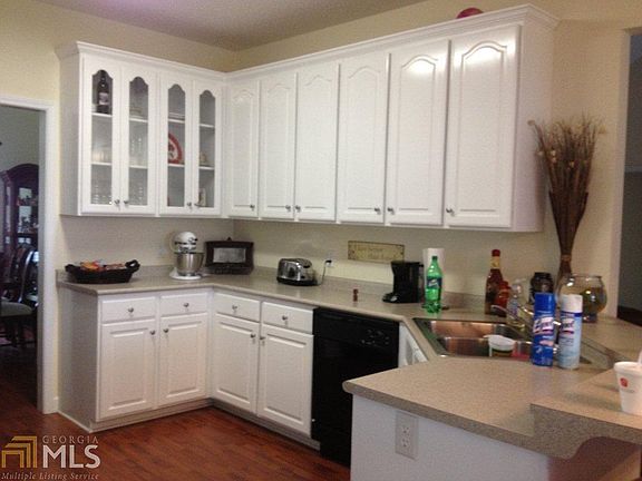 3rd image of 1303 Richmond Ct