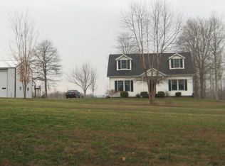 9717 N Old Babe Rd, Vallonia, IN 47281