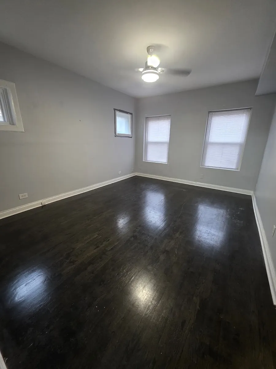Building Photo - 1436 E 71st Pl #1