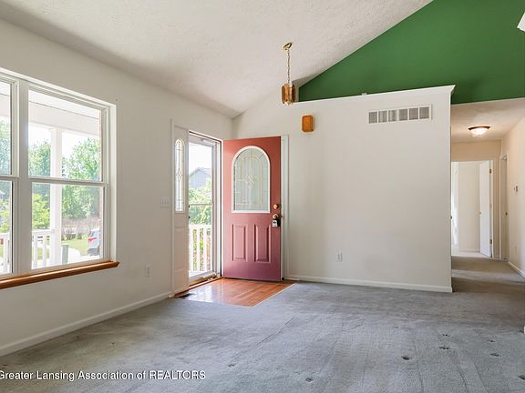 4th image of 5730 Cartago Dr