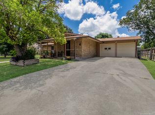 4422 Bikini Dr, San Antonio, TX 78218