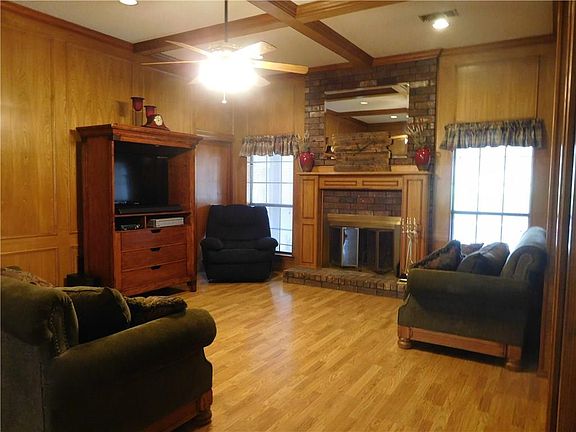 2nd image of 510 Winding Creek Trl