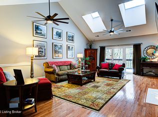 3440 Hurstbourne Ridge Blvd, Louisville, KY 40299