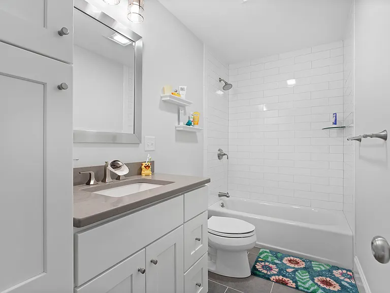 12 Cedar St #2 — Photo 20