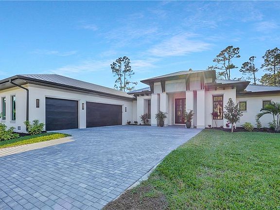 2nd image of 933 11th ST SW