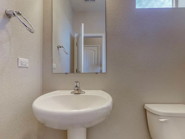 6727 Oro Valley Rd NW — Photo 34