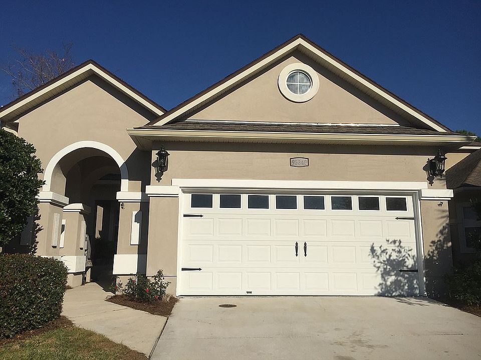 1st image of 95340 Village Dr