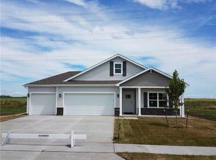 14507 Bentwood Cir, Urbandale, IA 50323
