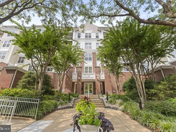 1641 International Dr Unit 315, Mc Lean, VA 22102