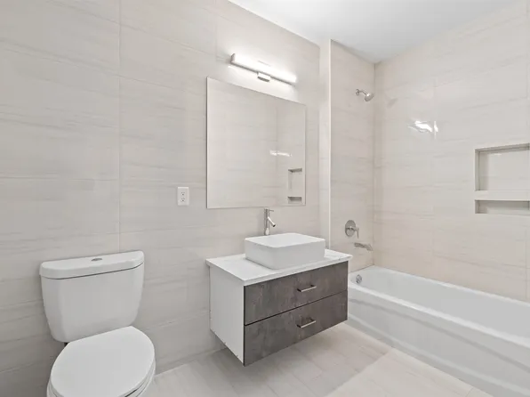 412 Whiton Street image 16 of 33