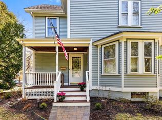 15 Meriam St, Lexington, MA 02420