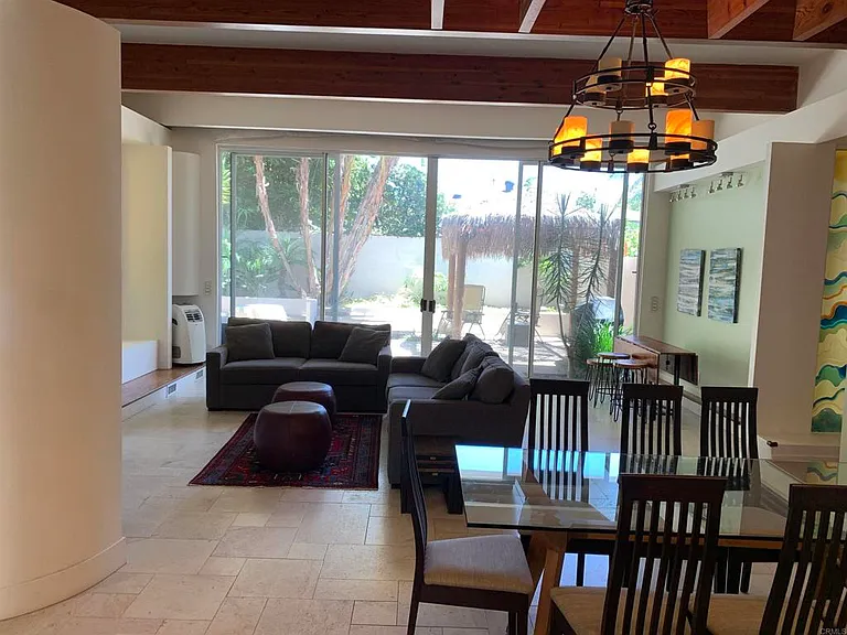 605 Bonair Pl — Photo 3